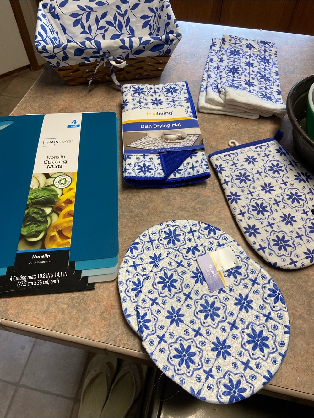 New Kitchen Lot